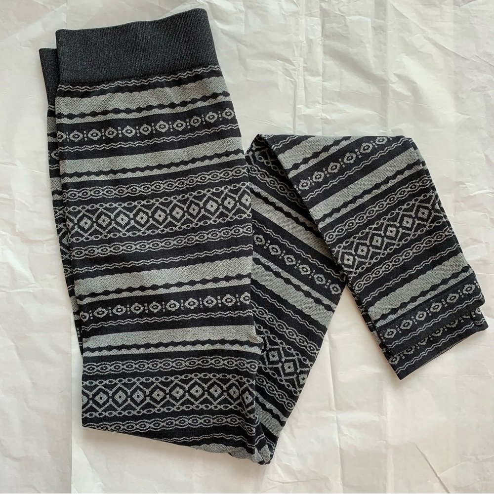 Lucky Brand Gray & Black Geometric Stiped Seamless Leggings | Size Small/Medium